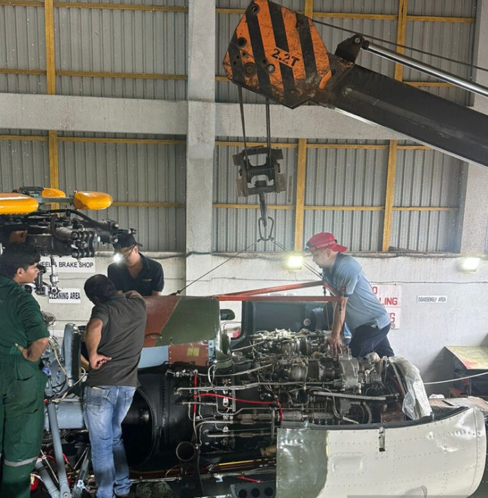 भारतमा सेनाका दुई हेलिकोप्टर  दुई वर्षदेखि अलपत्र