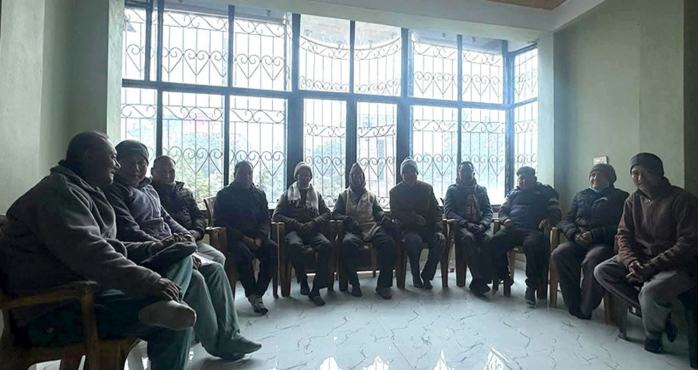 नेकपा एमाले सिरहाका १२ नेताले दिए सामूहिक राजीनामा, साधारण सदस्यसमेत नरहने घोषणा