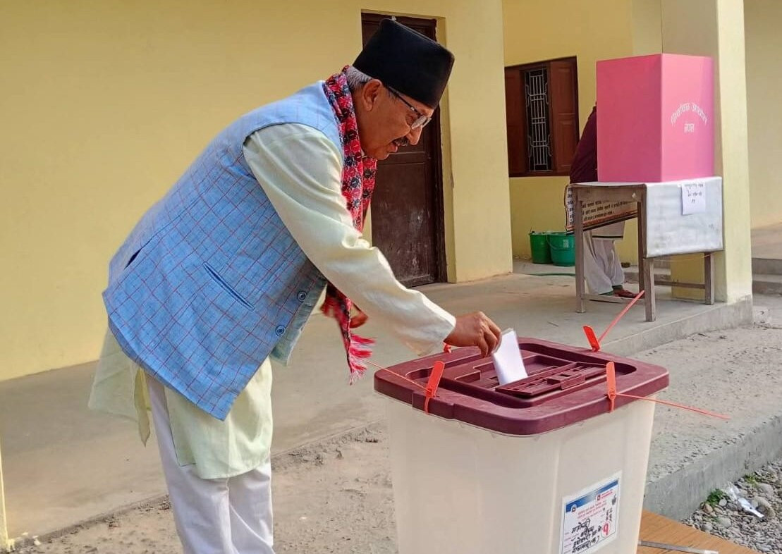 गिरिराजमणि पोखरेलले गरे मतदान