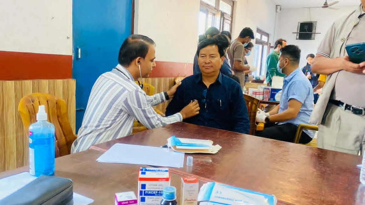 मुग्लिनमा निःशुल्क स्वास्थ्य शिविर सम्पन्न, करिब २०० जनाले लिए सेवा