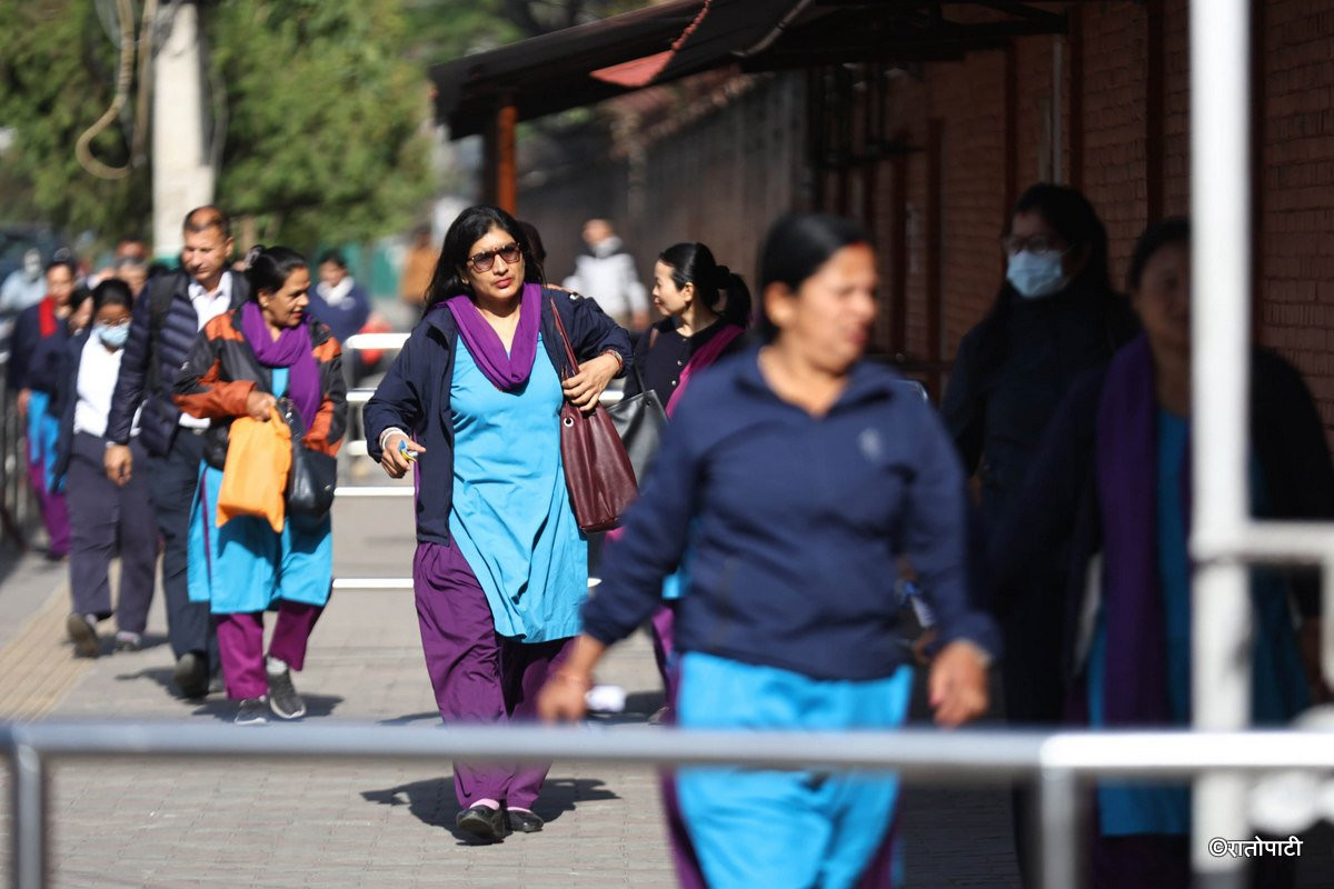 फाइल घुमाउने प्रवृत्तिको अन्त्य : छ महिनाभित्र सबै सरकारी निकायमा डिजिटल प्रणाली लागू हुने